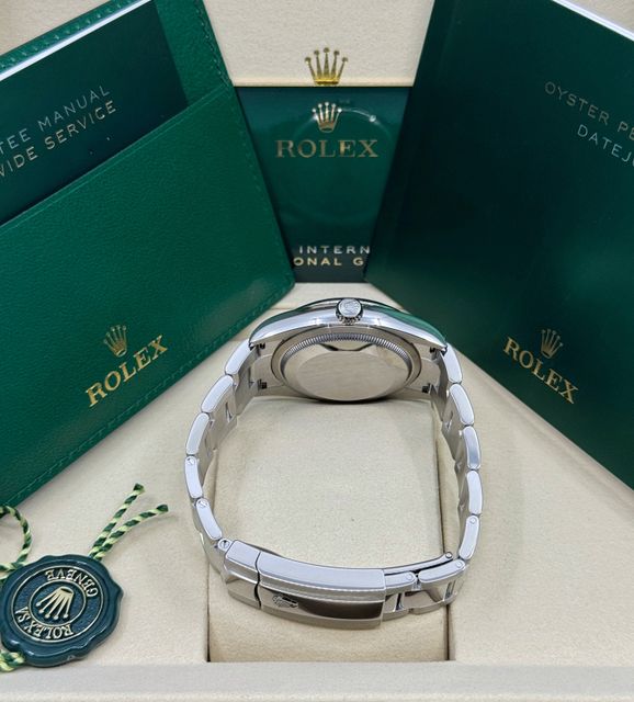 Rolex Datejust 126200 Image 4